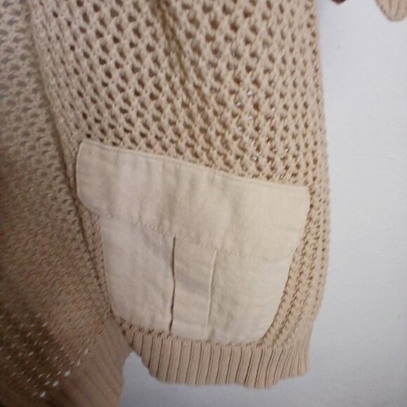 UEC Jaclyn Smith Tan Knit Cardigan with pockets size medium - Picture 6 of 8